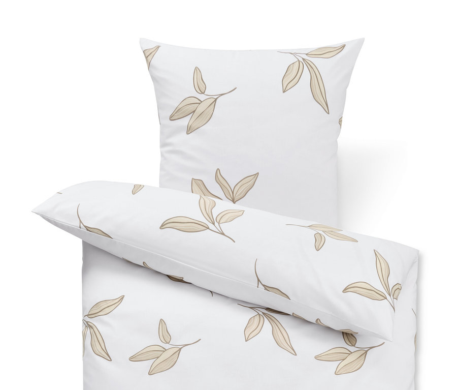Bílé povlečení renforcé se vzorem listů.