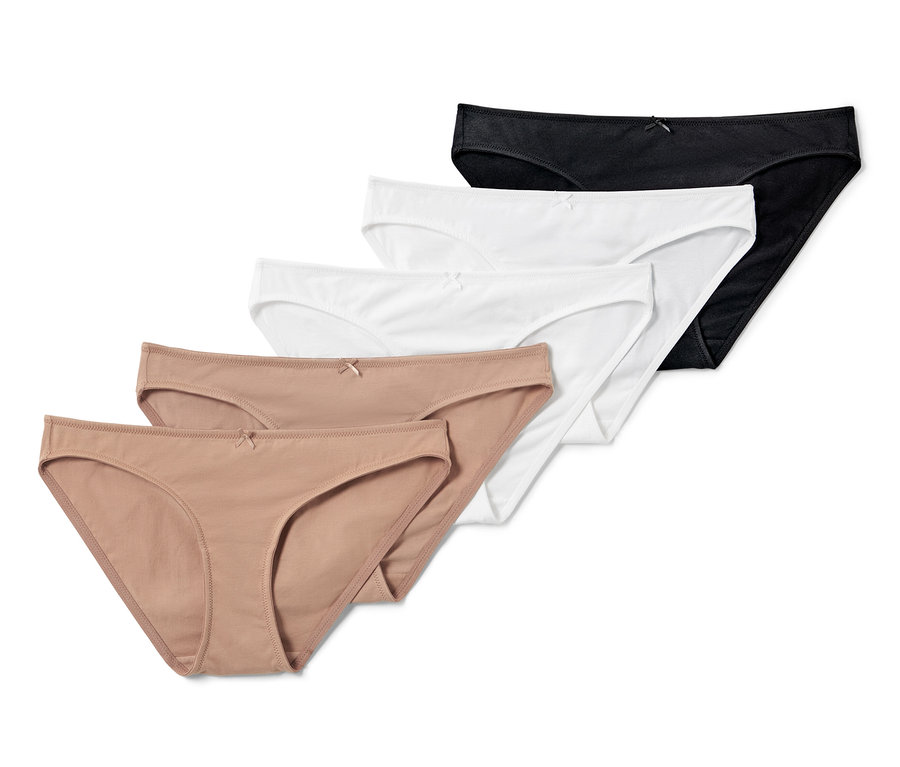 Pětice jednobarevných kalhotek v barvách černá, bílá a béžová.