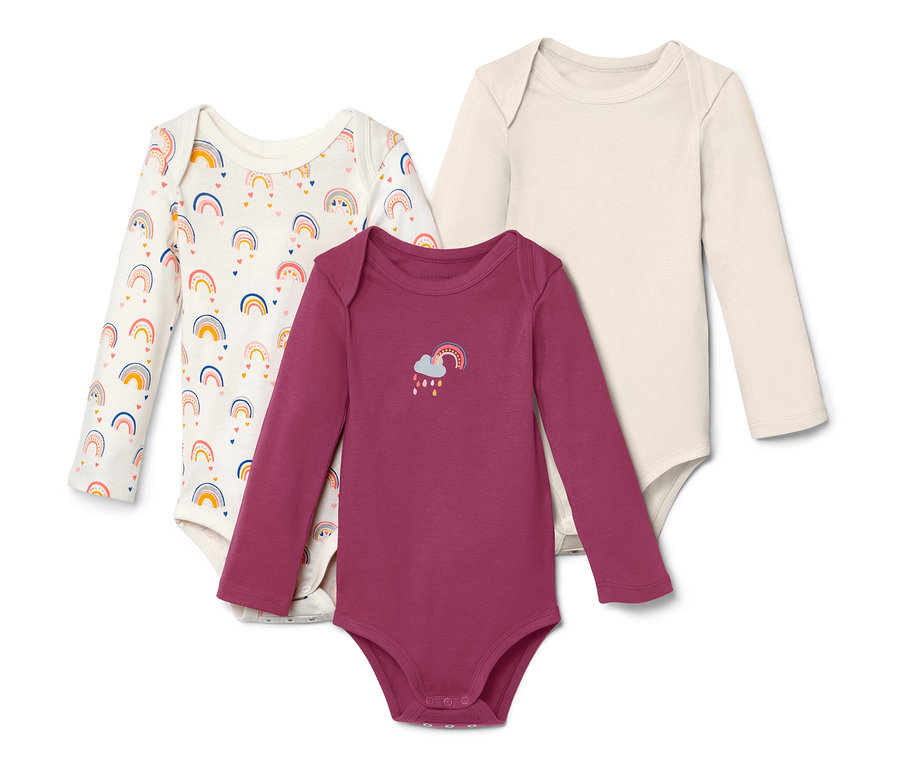 Tři body s dlouhým rukávem s duhovými vzory.