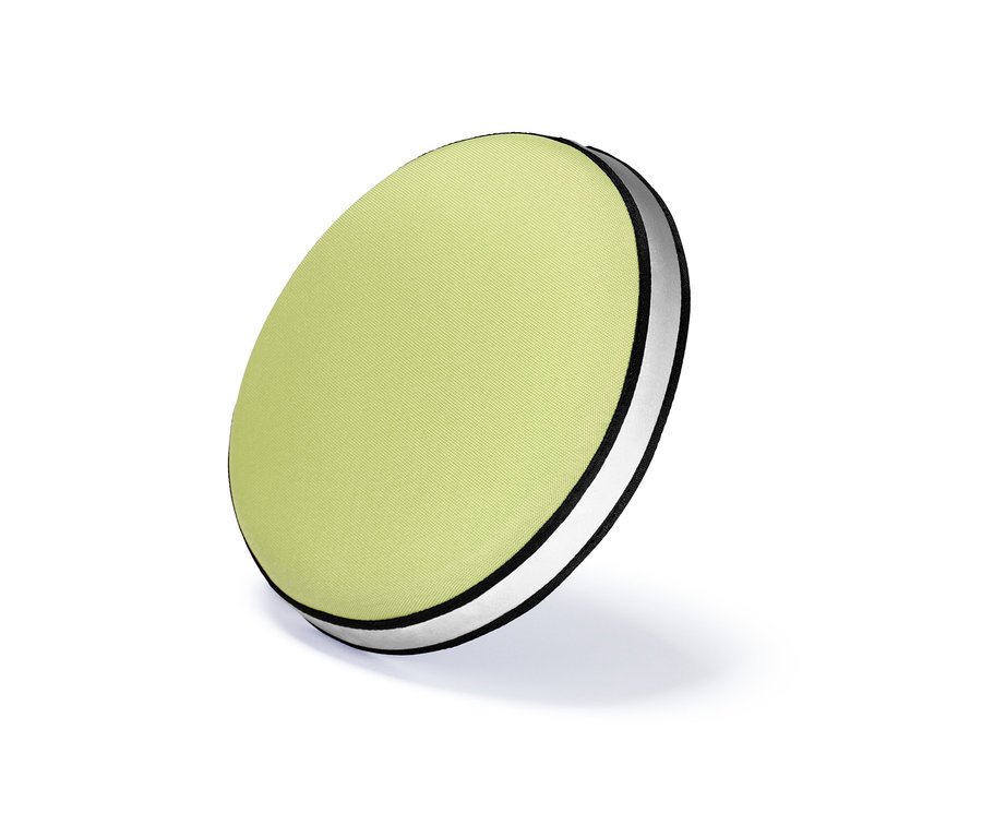 Zelený létající talíř pro psy.