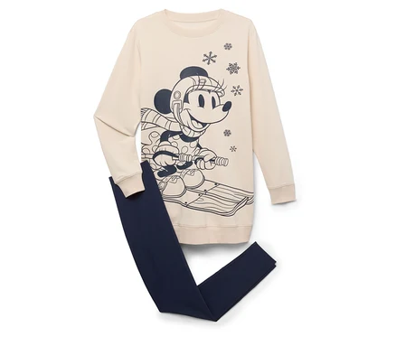 Béžová mikina s obrázkem Mickeyho Mouse na saních a tmavě modré legíny.
