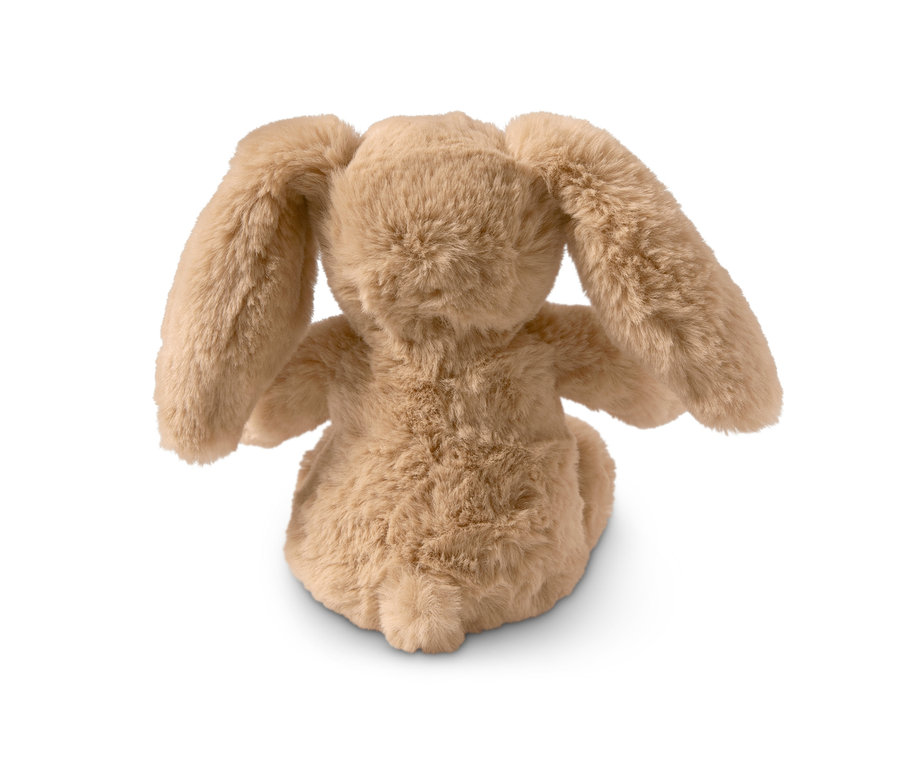 Zadní pohled na plyšového zajíčka.