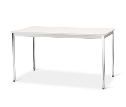 Bílý psací stůl »CN3« s kovovými nohami, cca 140 x 80 cm.