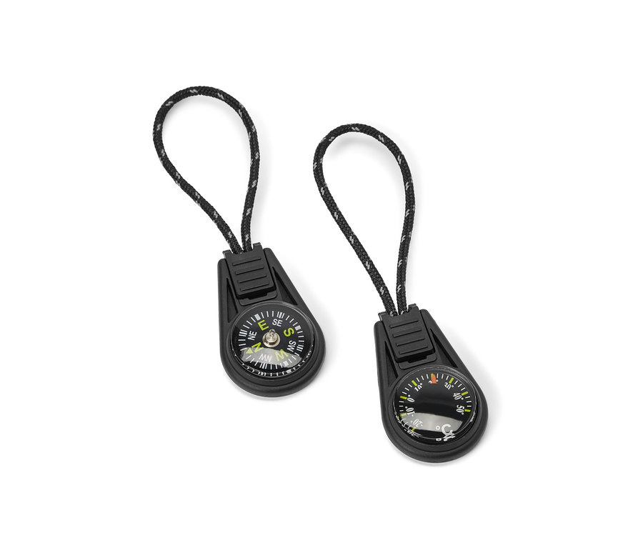 Dva přívěsky na zip.