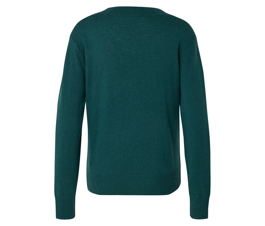 Zadní pohled na zelený svetr s dlouhými rukávy.