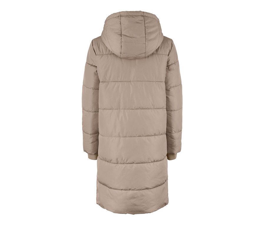 Béžový prošívaný kabát s kapucí zezadu.