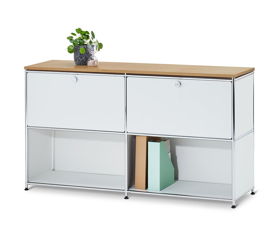 Skříňka s horní deskou »CN3« s dřevěnou dýhou, světlý dub, šířka 152 cm. Nahoře je rostlina.