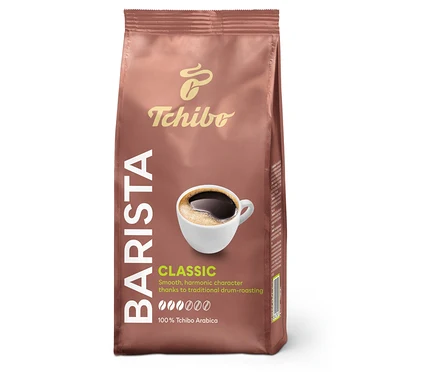 Balení mleté kávy Tchibo Barista Classic s obrázkem šálku kávy.