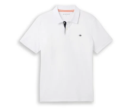 Bílá polokošile z piké Tom Tailor leží naplocho. Má dvě knoflíky.