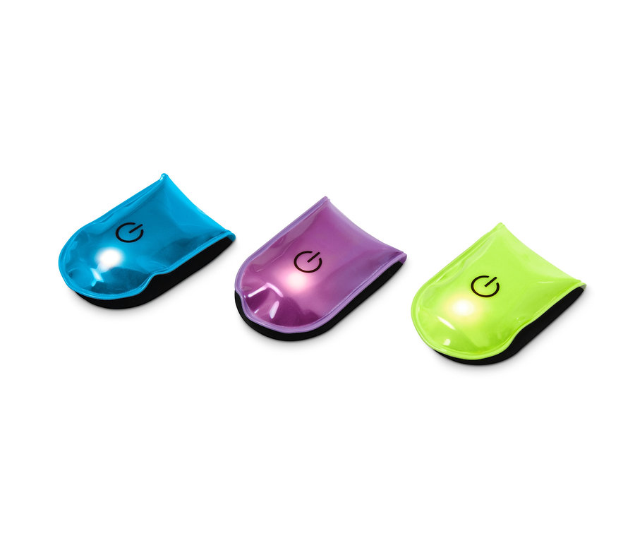 Tři magnetická LED světla v modré, fialové a zelené barvě.