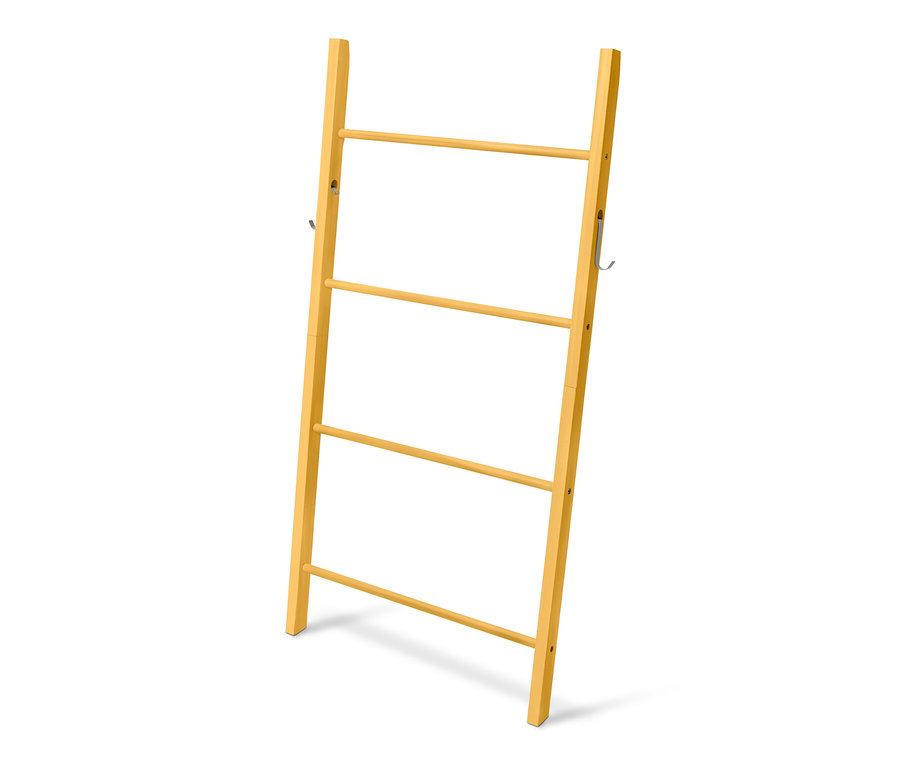 Žlutý dřevěný žebřík s háčky.
