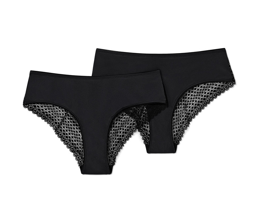 Dvoje černé brazilské kalhotky s krajkou.