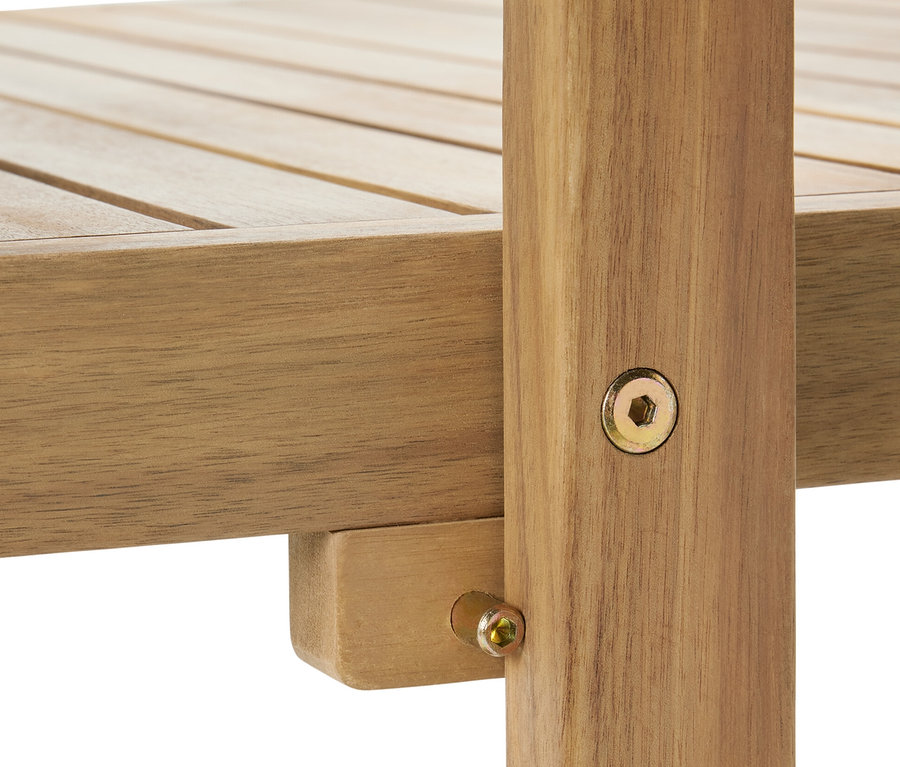 Detail rámu balkónové jídelní soupravy »Lenja« s regálem.