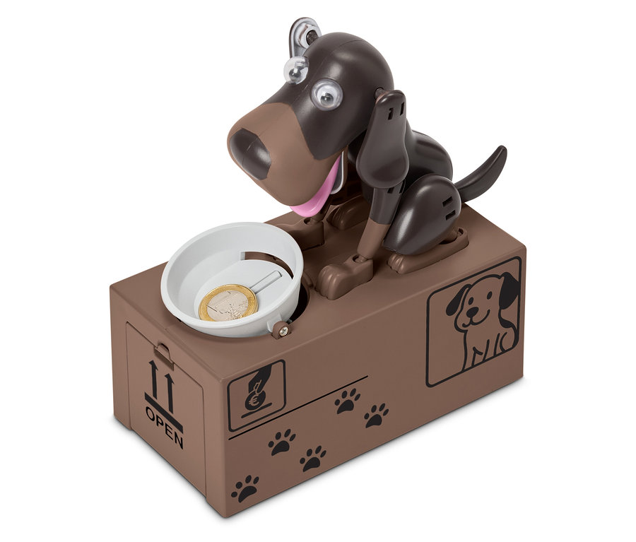 Hnědá mechanická hračka psa spořící mince v misce.