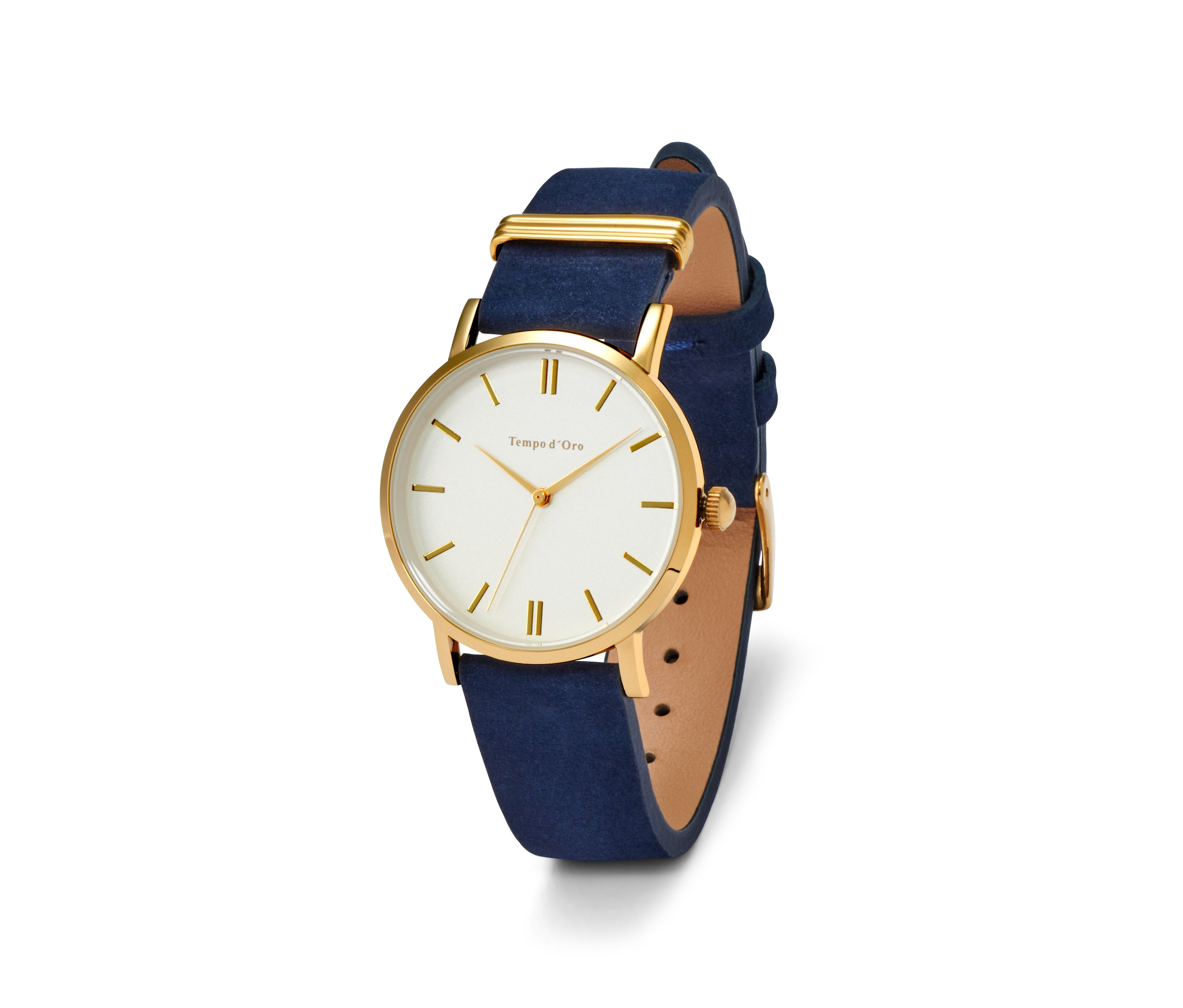 Detail dámských hodinek s koženým řemínkem.