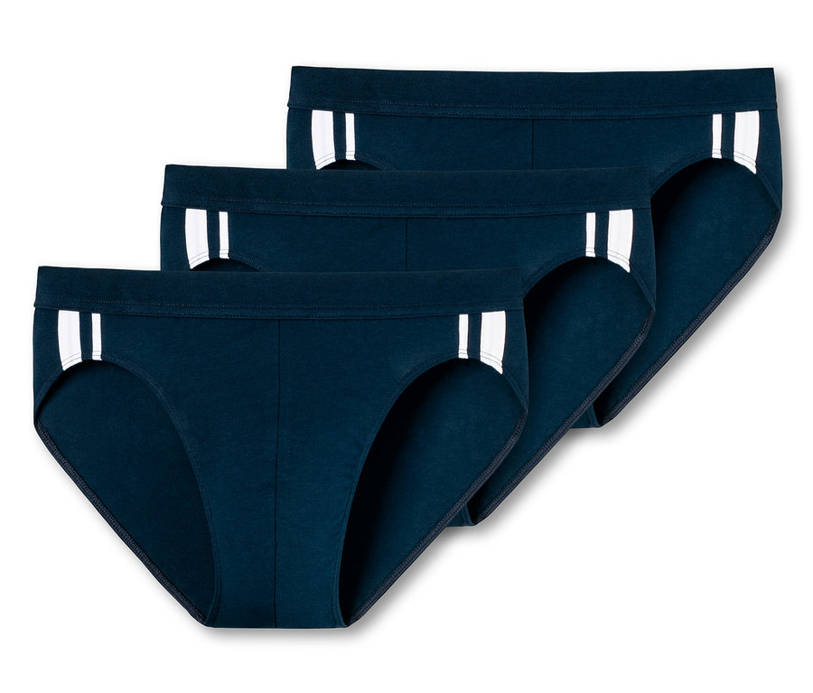 Tři tmavě modré slipy SCHIESSER, 3 ks, naskládané na sobě.