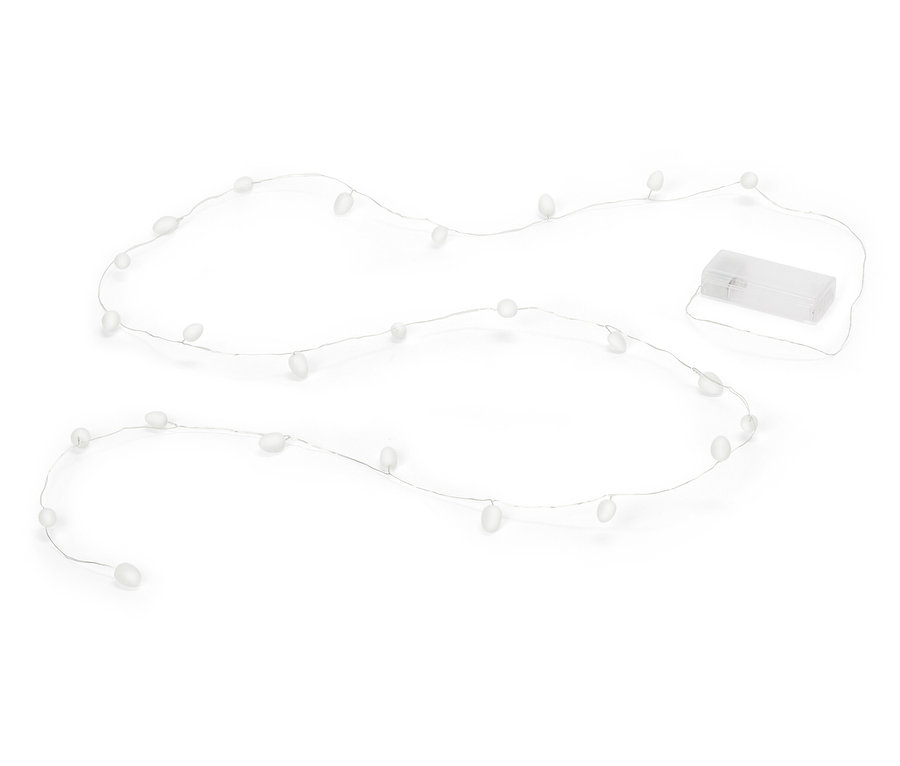 Světelný řetěz s bílými světly ve tvaru kapky a průhledným pouzdrem na baterie na bílém pozadí.