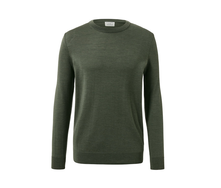 Khaki svetr s vlnou merino na bílém pozadí.