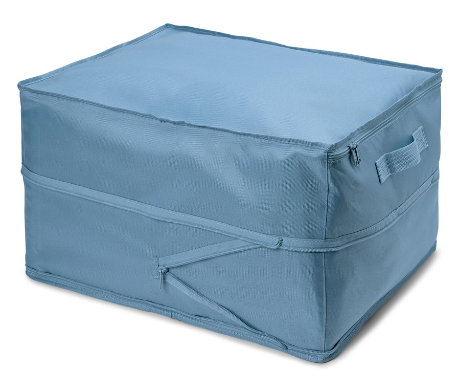 Světle modrý látkový úložný box se zipem.