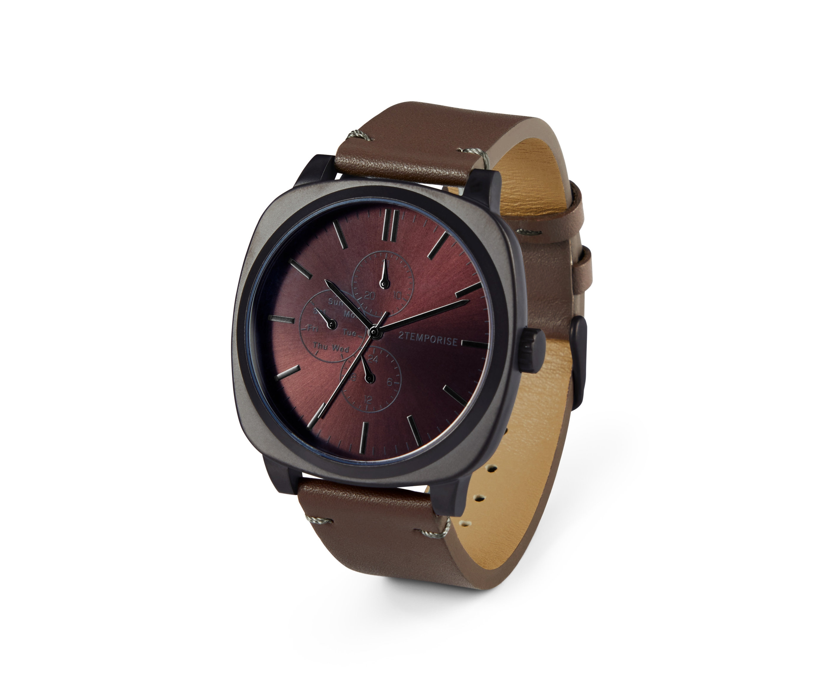 Detail pánských quartzových hodinek s hnědým koženým páskem.