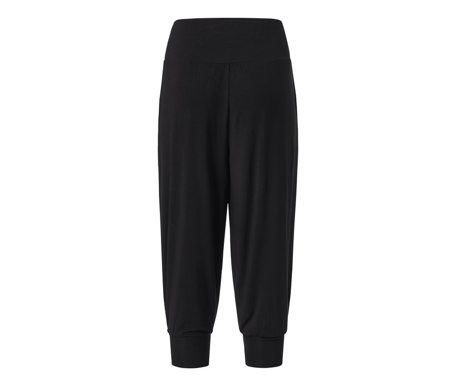 Černé 3/4 kalhoty na jógu.