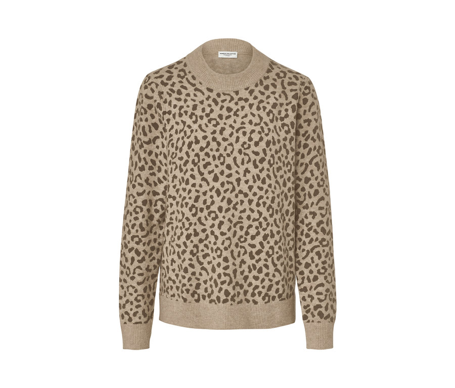 Pletený svetr s potiskem.