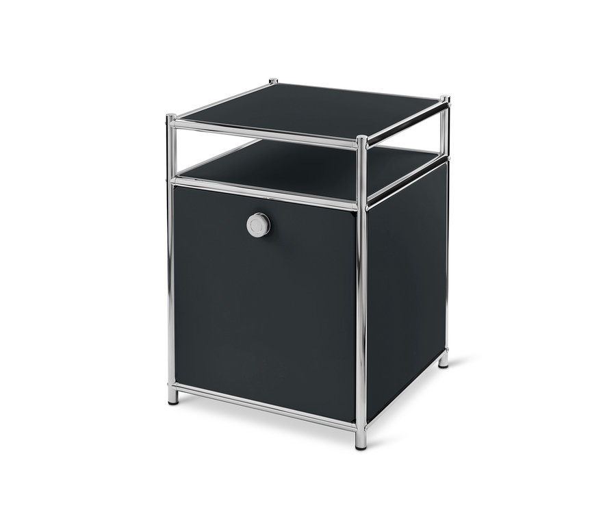 Černý kovový kontejner na kolečkách CN3 s výklopnými dvířky.