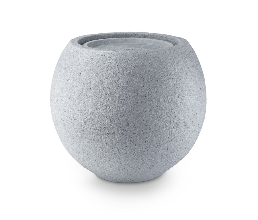 Svetle šedá zahradní fontána s LED