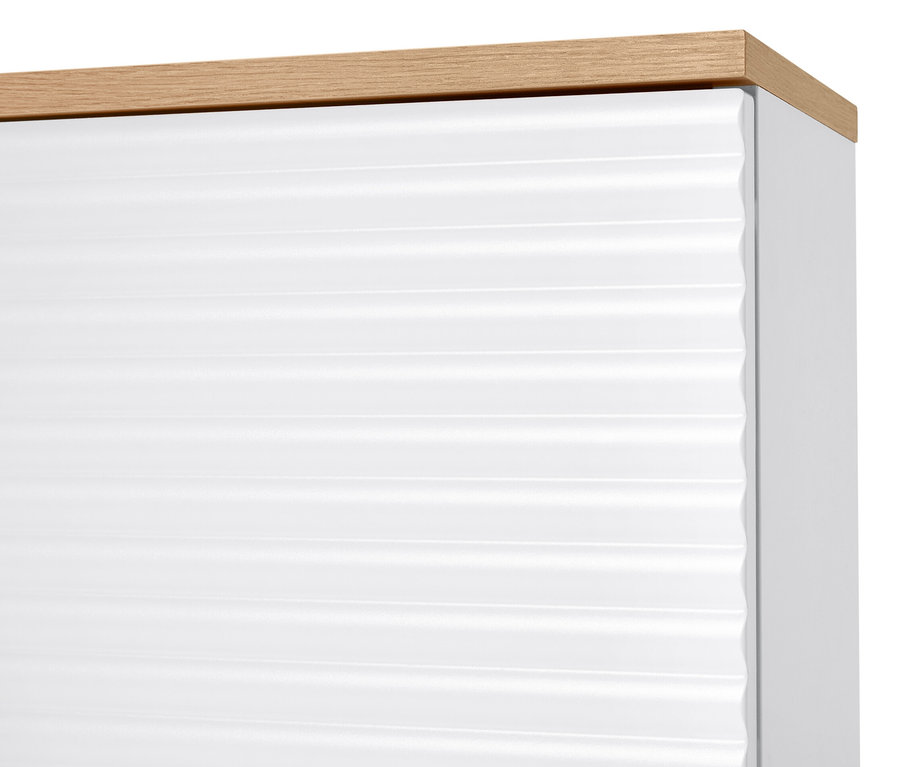 Detail výklopného botníku se 2 přihrádkami.