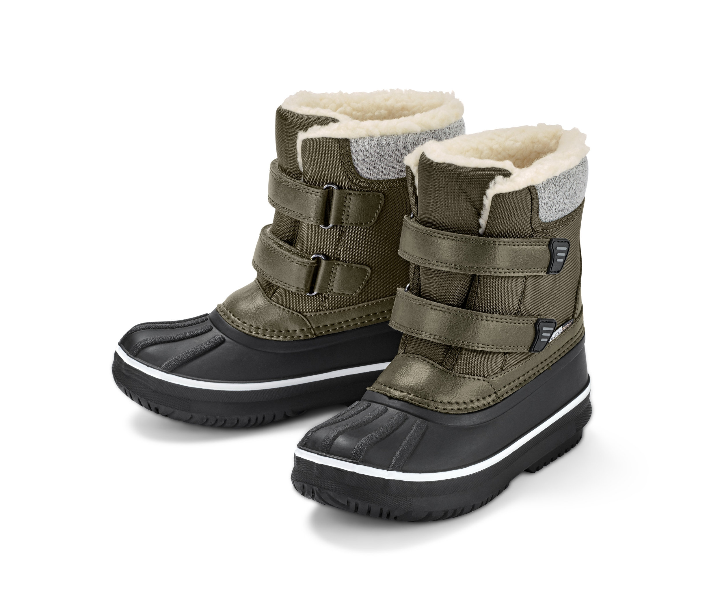 Dva olivově zelené boty do každého počasí s černou podrážkou a bílým pruhem.