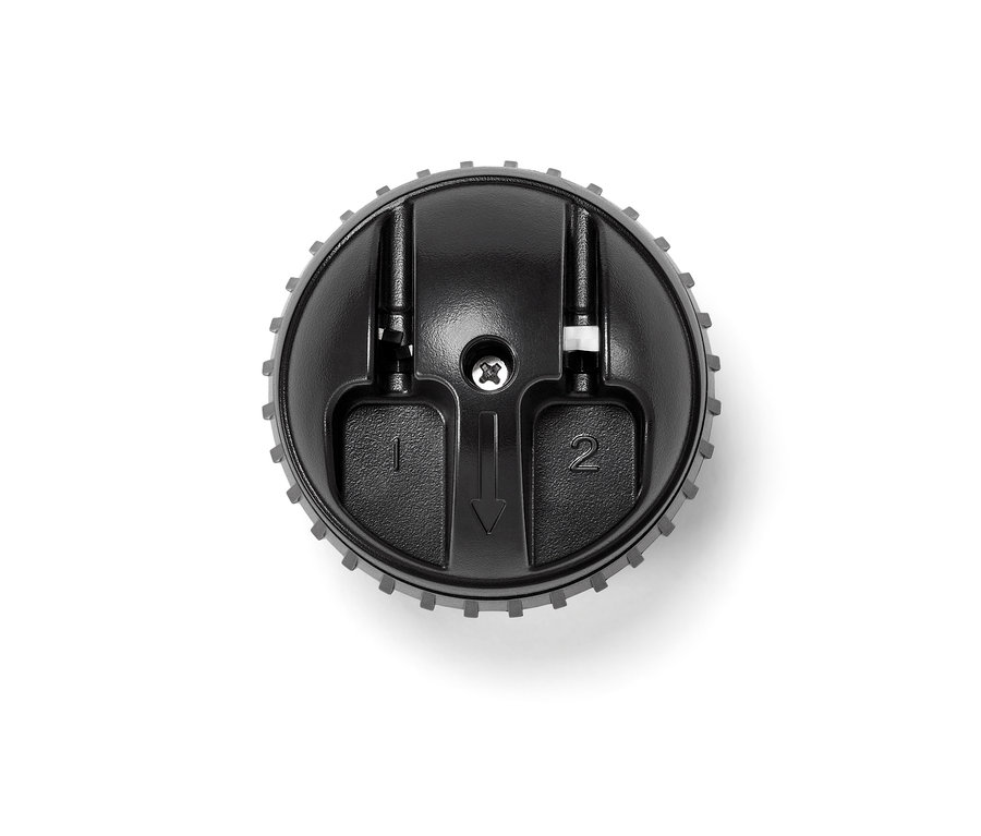 Detailní pohled shora na černý brousek na nože.