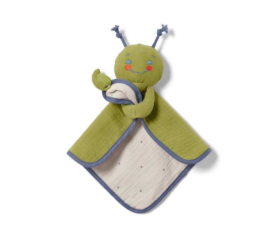 Zelený mazlíček Muchláček pro miminka s modrými detaily.