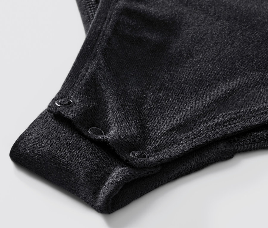 Detail body se stojáčkem.