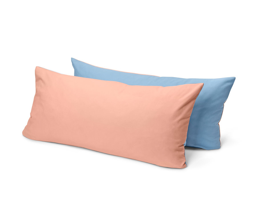 Dva renforcé povlaky na polštáře, jeden modrý a jeden oranžový.