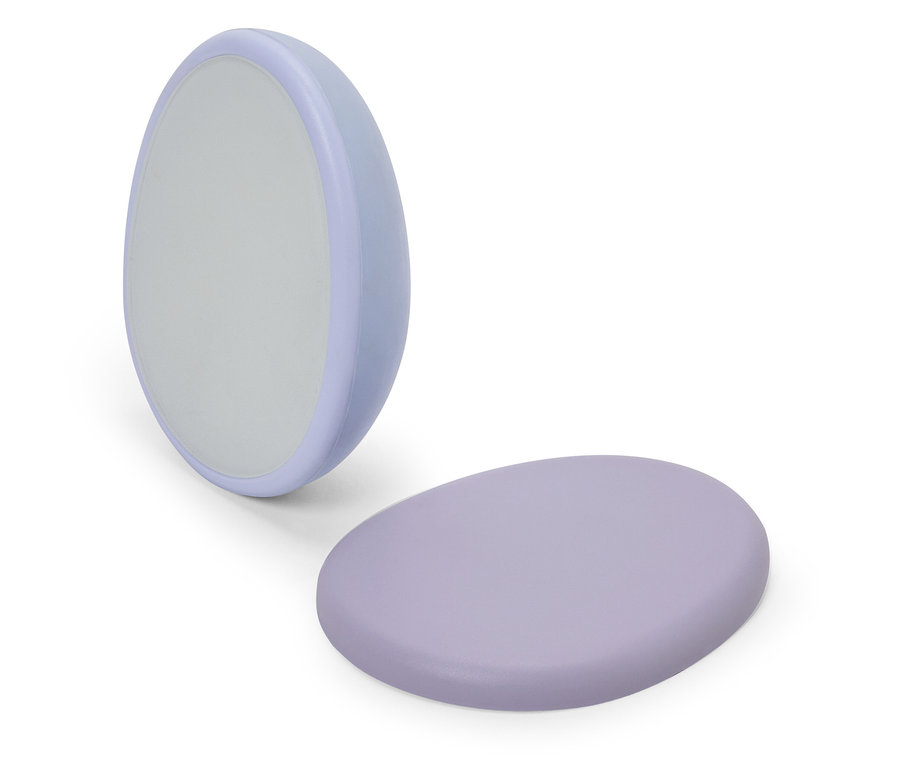 Dva fialové oválné předměty na bílém pozadí.