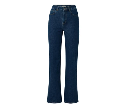 Tmavě modré džíny bootcut střihu „Lou“ na bílém pozadí.
