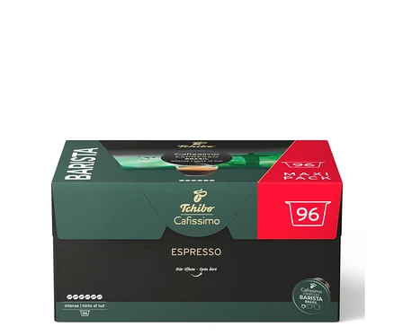 Tmavě zelená a červená krabice kávových kapslí Tchibo Cafissimo BARISTA Espresso, s nápisem „96 MAXI PACK“ a „intense | hints of nut“.