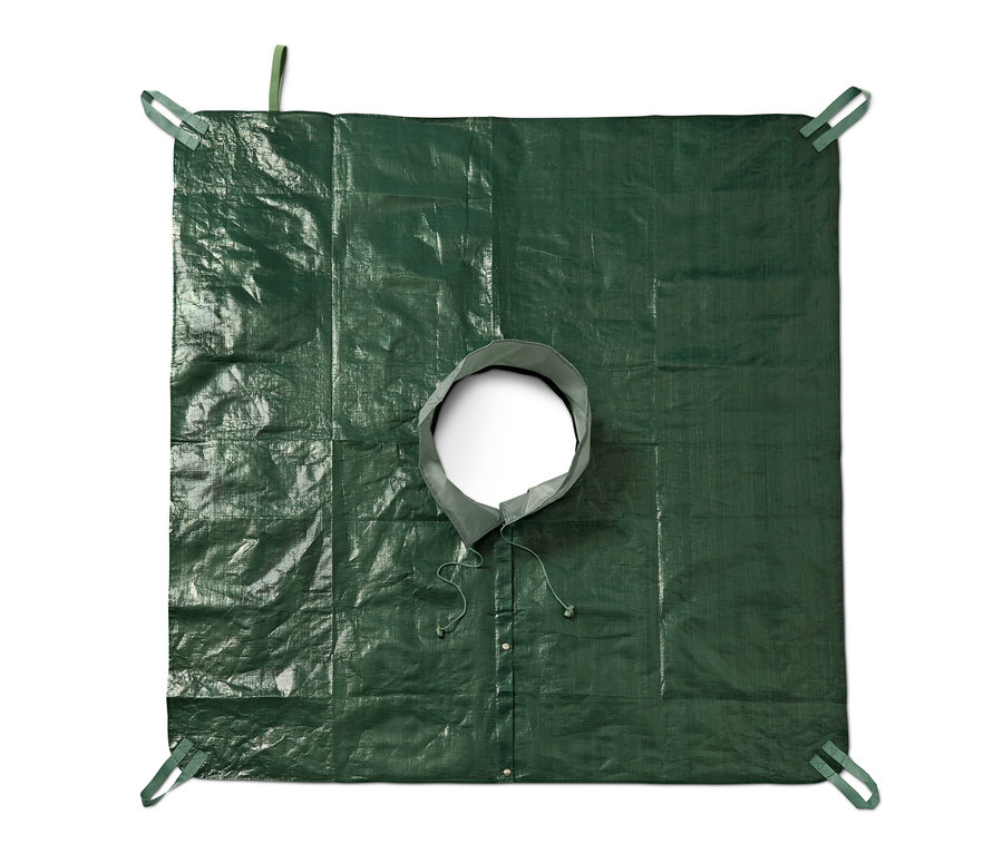 Zahradní fólie cca 150 x 150 cm se stahovací šňůrkou uprostřed.