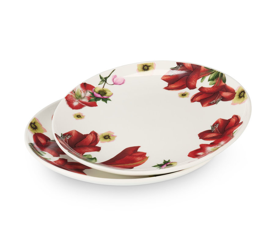 Dva talíře s květinovým dekorem.