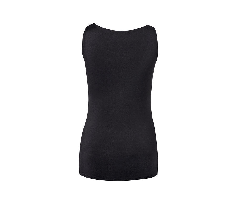 Detailní pohled zezadu na černý sportovní top s integrovanou podprsenkou.