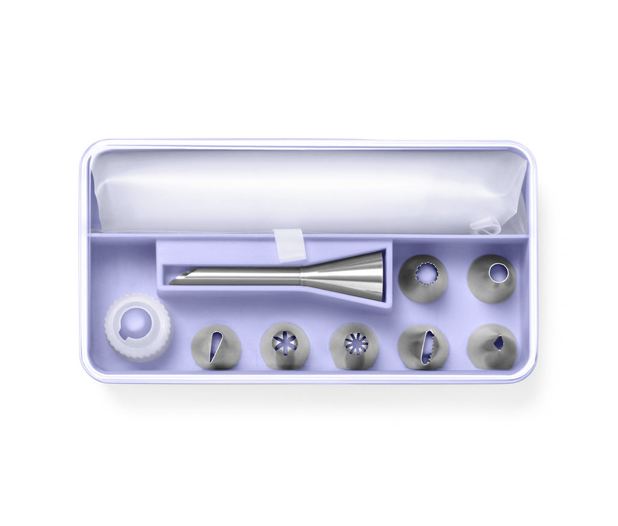 Sada zdobicích špiček v lila pouzdře.