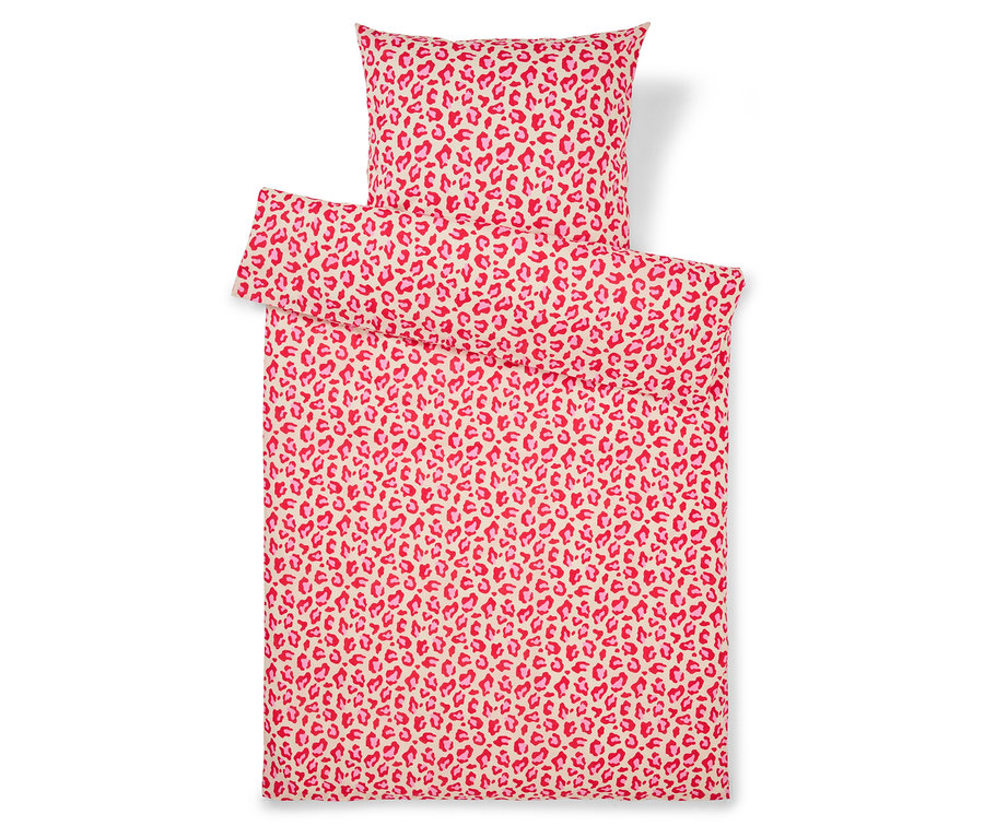Sada ložního prádla s leopardím vzorem v červených a růžových tónech, skládající se z povlaku na polštář a povlaku na přikrývku.