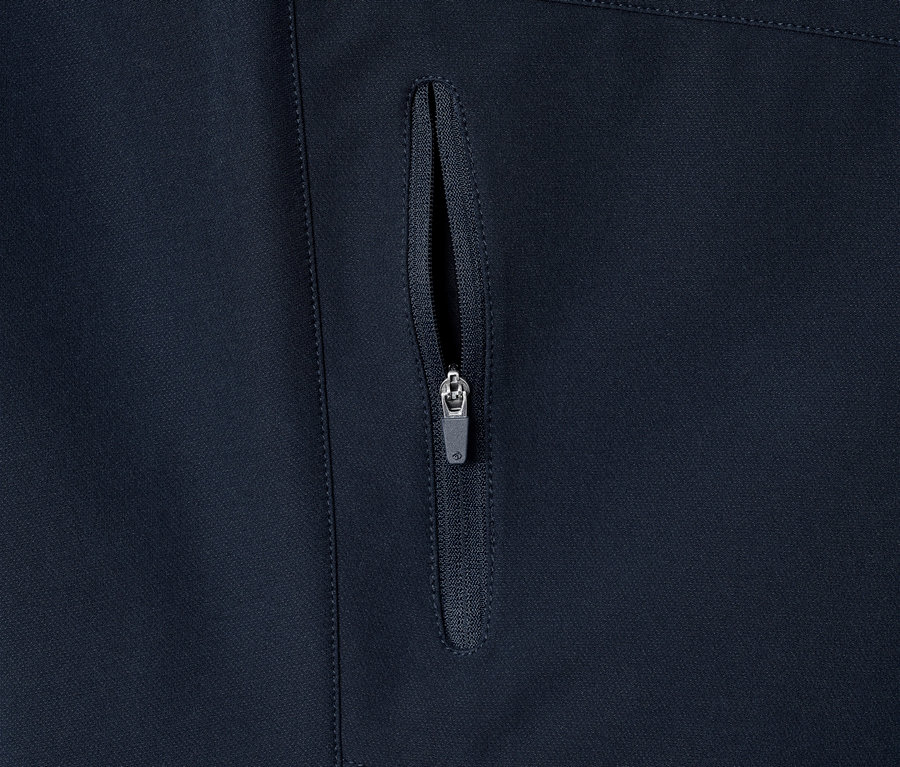 Detail termo kalhot s kapsou na zip.