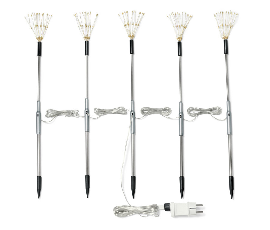 Pět zahradních zápichů s LED světly.