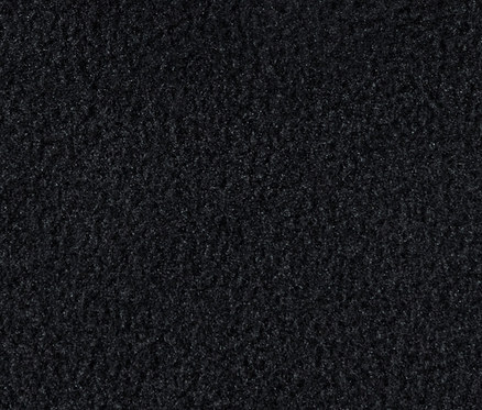 Textura černé látky. Reflexní větruvzdorná bunda a reflexní větrovka jsou vyrobeny z tohoto materiálu.
