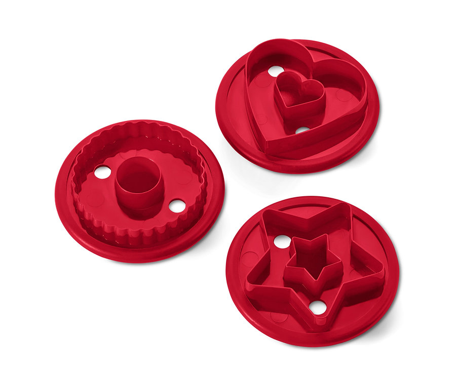 Červené vykrajovátka na linecké cukroví, 3 ks: kruh, srdce a hvězda.