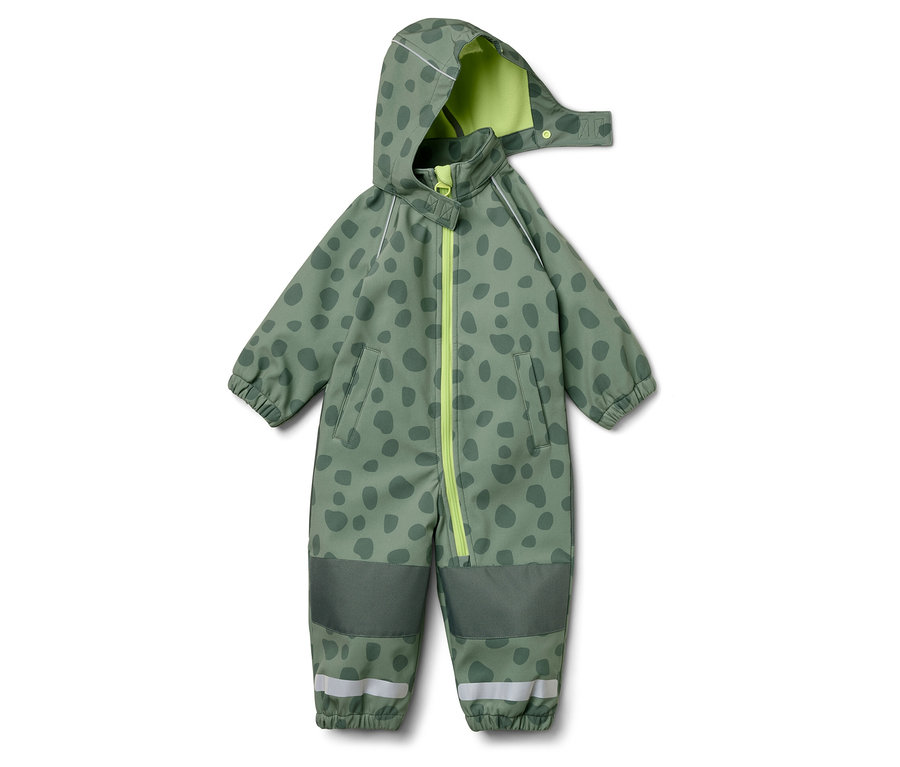 Zelená kombinéza s kapucí a tmavě zelenými puntíky, žlutým zipem a světle zelenou vnitřní stranou kapuce.