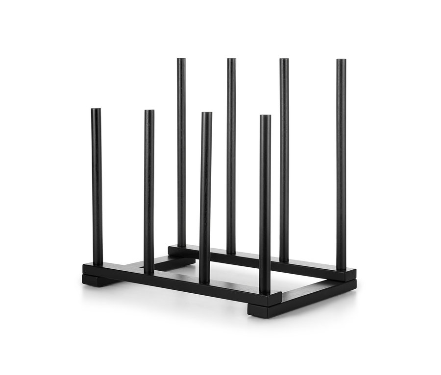 Černý stojan na vysoké boty.