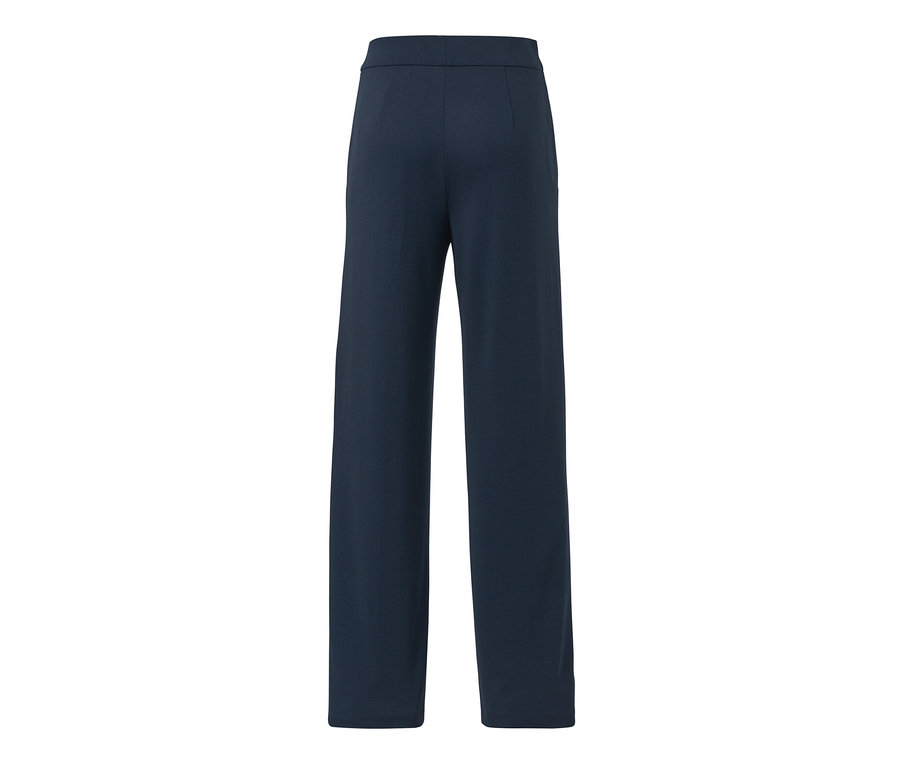 Tmavě modré pohodlné žerzejové kalhoty.