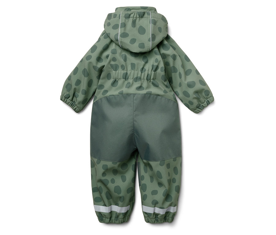 Zadní pohled na zelenou kombinézu s kapucí a tmavě zelenými skvrnami.